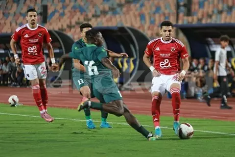 بعد طرد كوكا.. 4 حلول لـ توروب لحل ثغرة الأهلي ضد بتروجيت في الدوري